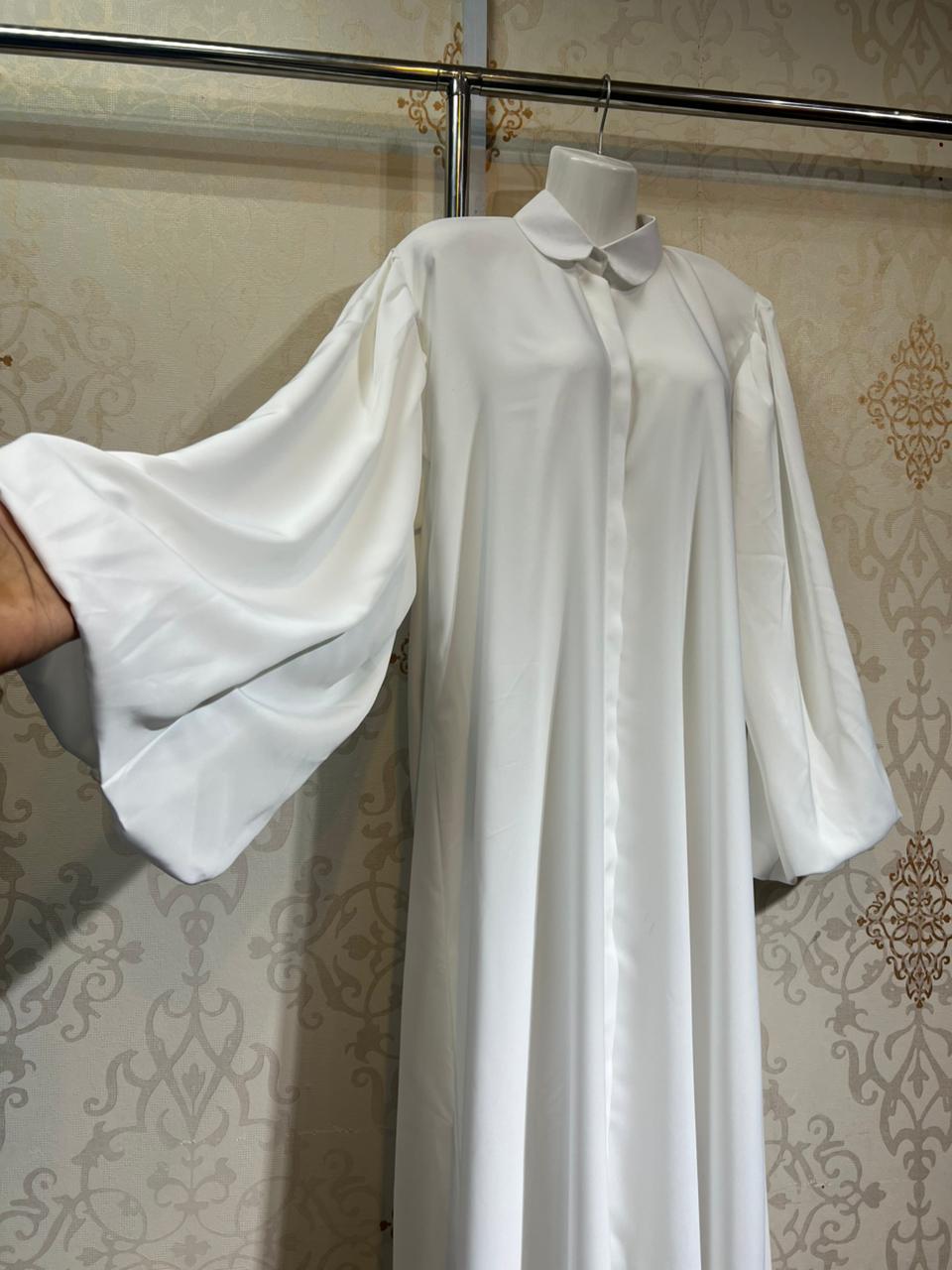 Luna Grace White Abaya